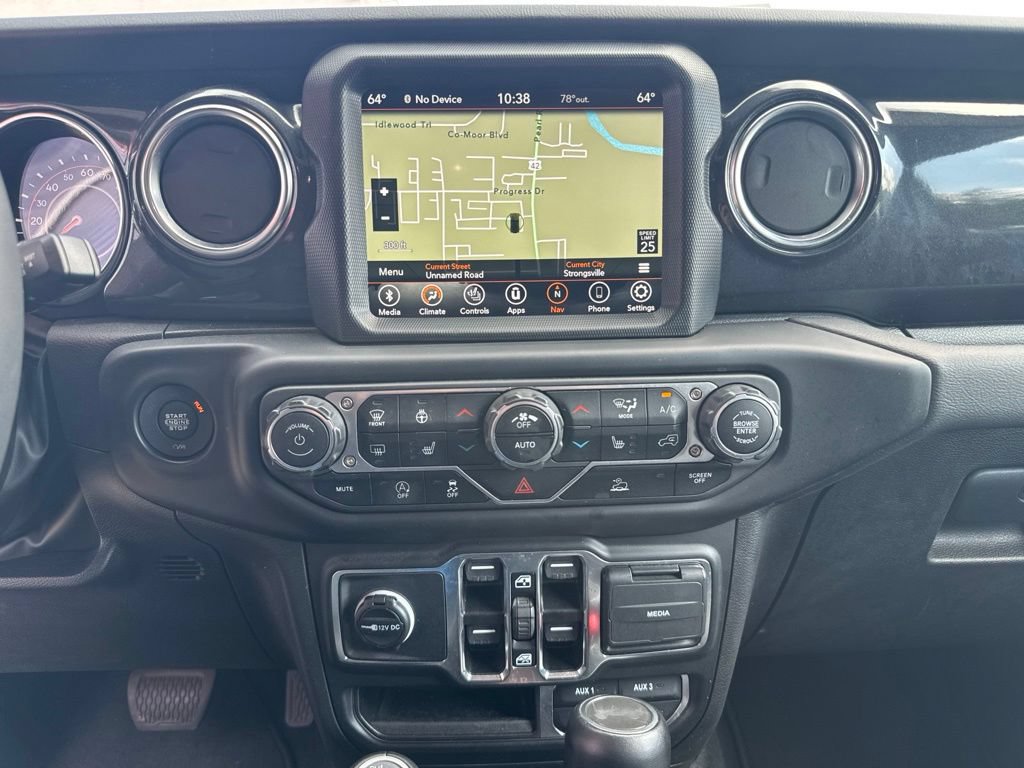 Used 2023 Jeep Wrangler Unlimited Sahara AWD/4WD image 44