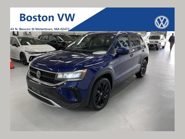 Certified 2023 Volkswagen Taos SE w/ Panoramic Sunroof Package AWD/4WD image 1