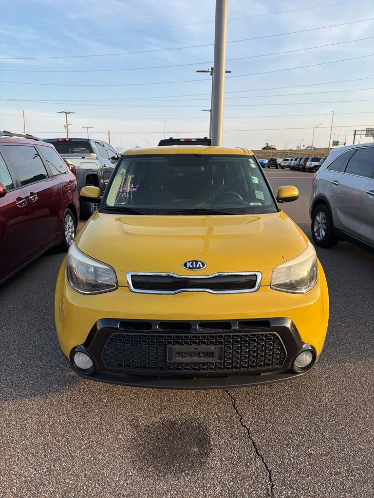 Used 2016 Kia Soul + image 2