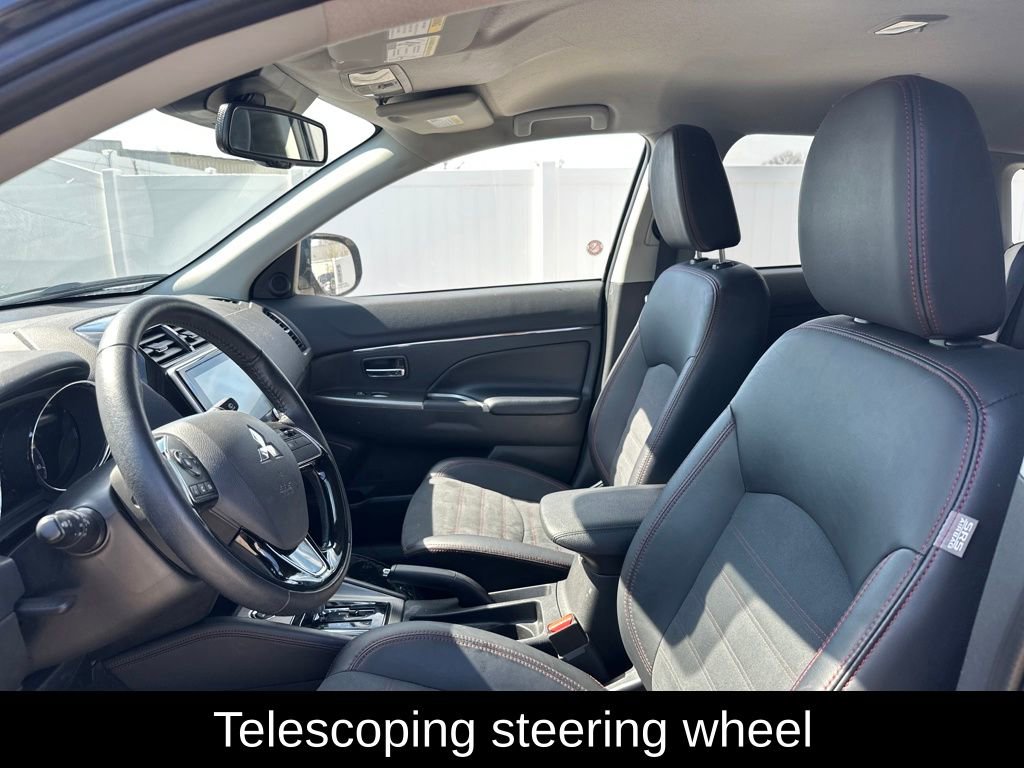 Used 2025 Mitsubishi Outlander Sport SE image 11