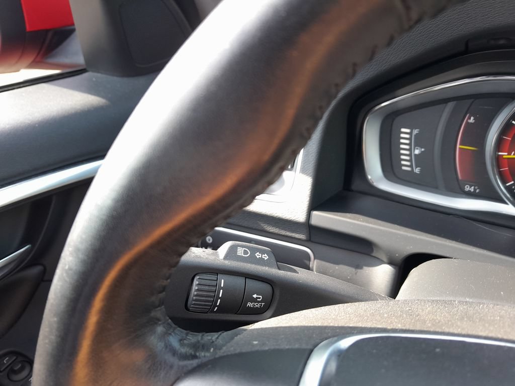 Used 2018 Volvo S60 T5 Dynamic w/ Vision Package AWD/4WD image 18