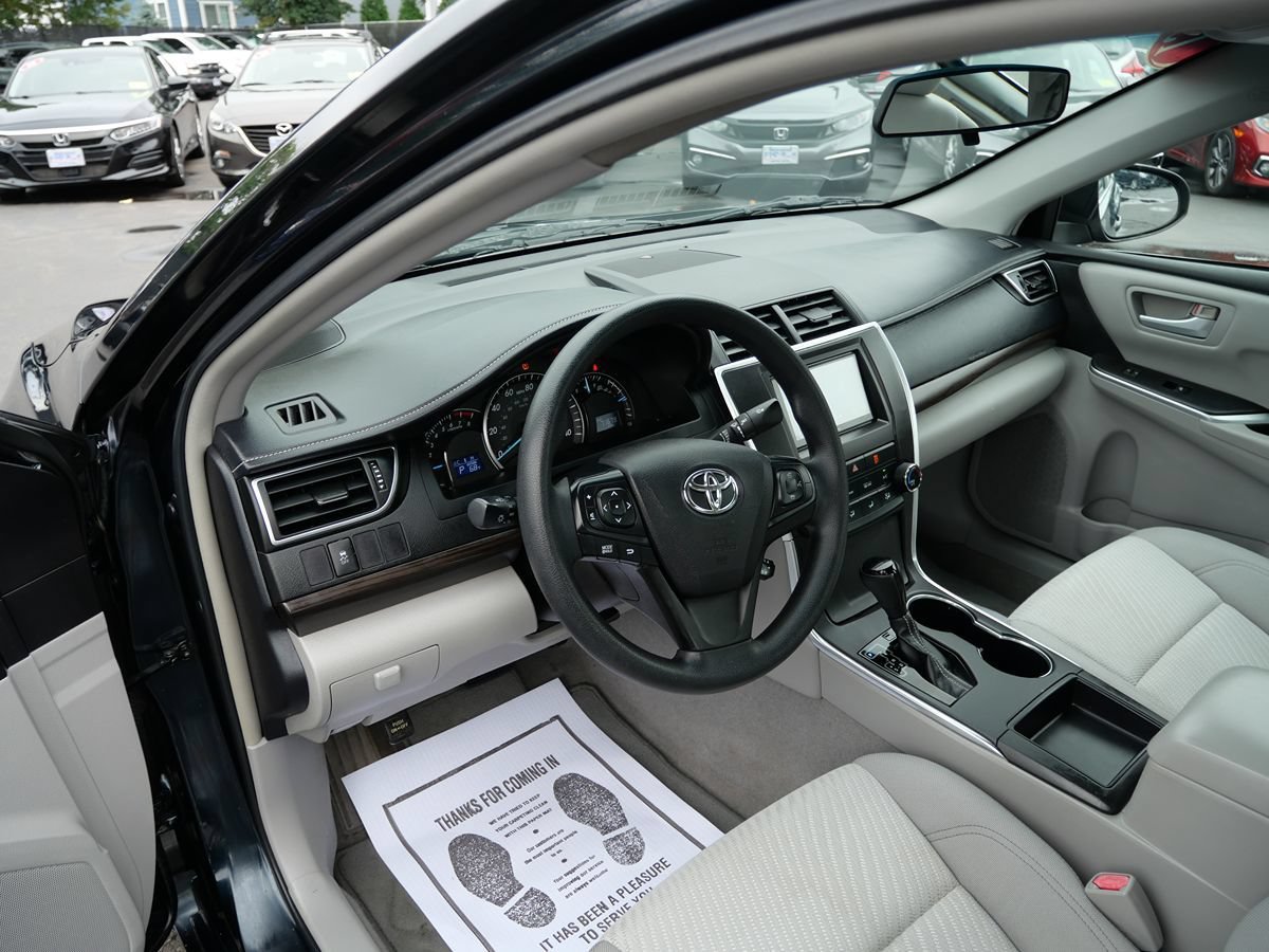 Used 2015 Toyota Camry LE FWD image 8