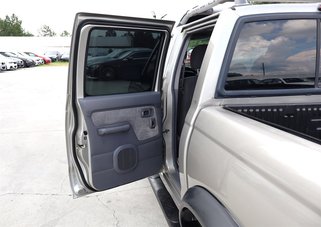 Used 2000 Nissan Frontier XE RWD image 35