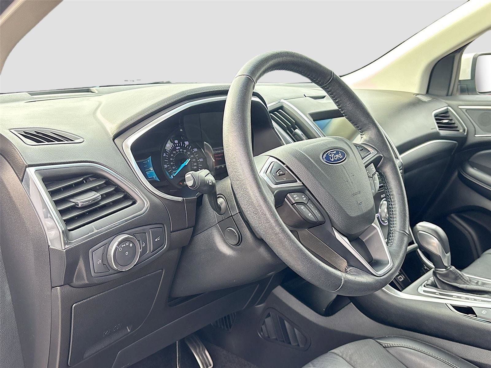 Used 2018 Ford Edge Sport w/ Equipment Group 401A image 9