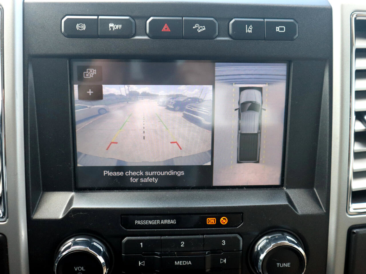 Used 2017 Ford F350 Lariat w/ Lariat Ultimate Package image 23