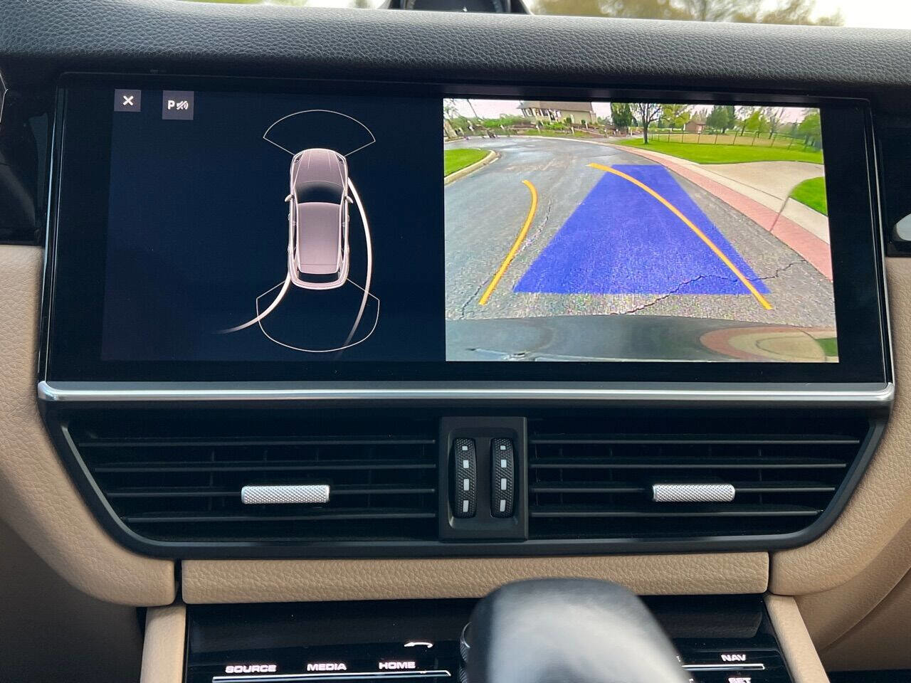 Used 2019 Porsche Cayenne image 13