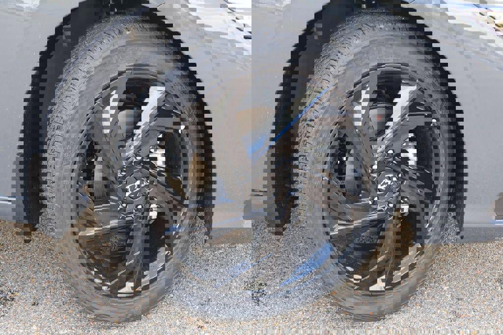 New 2026 Hyundai Elantra Sport image 31