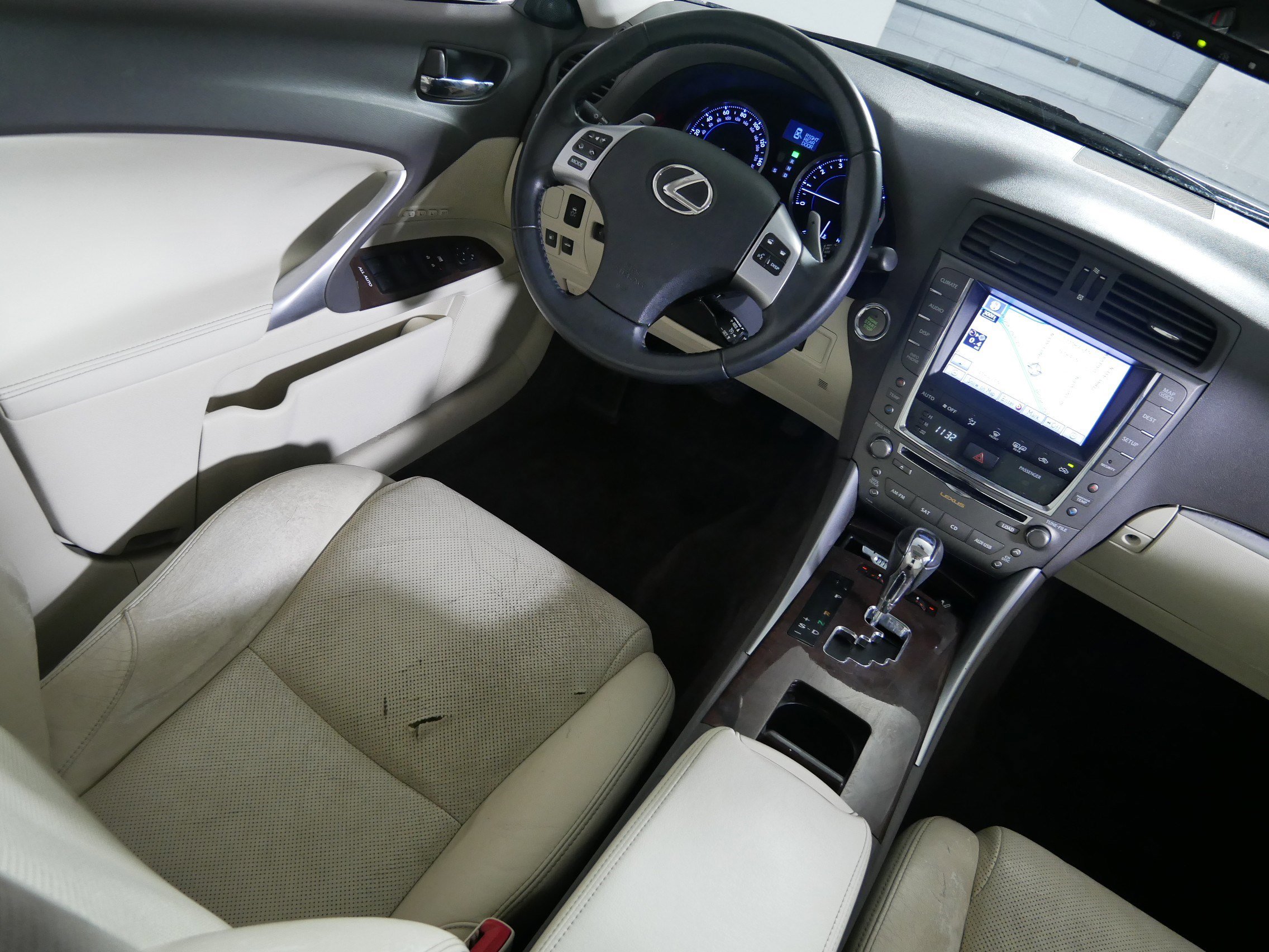 Used 2012 Lexus IS 250 image 9