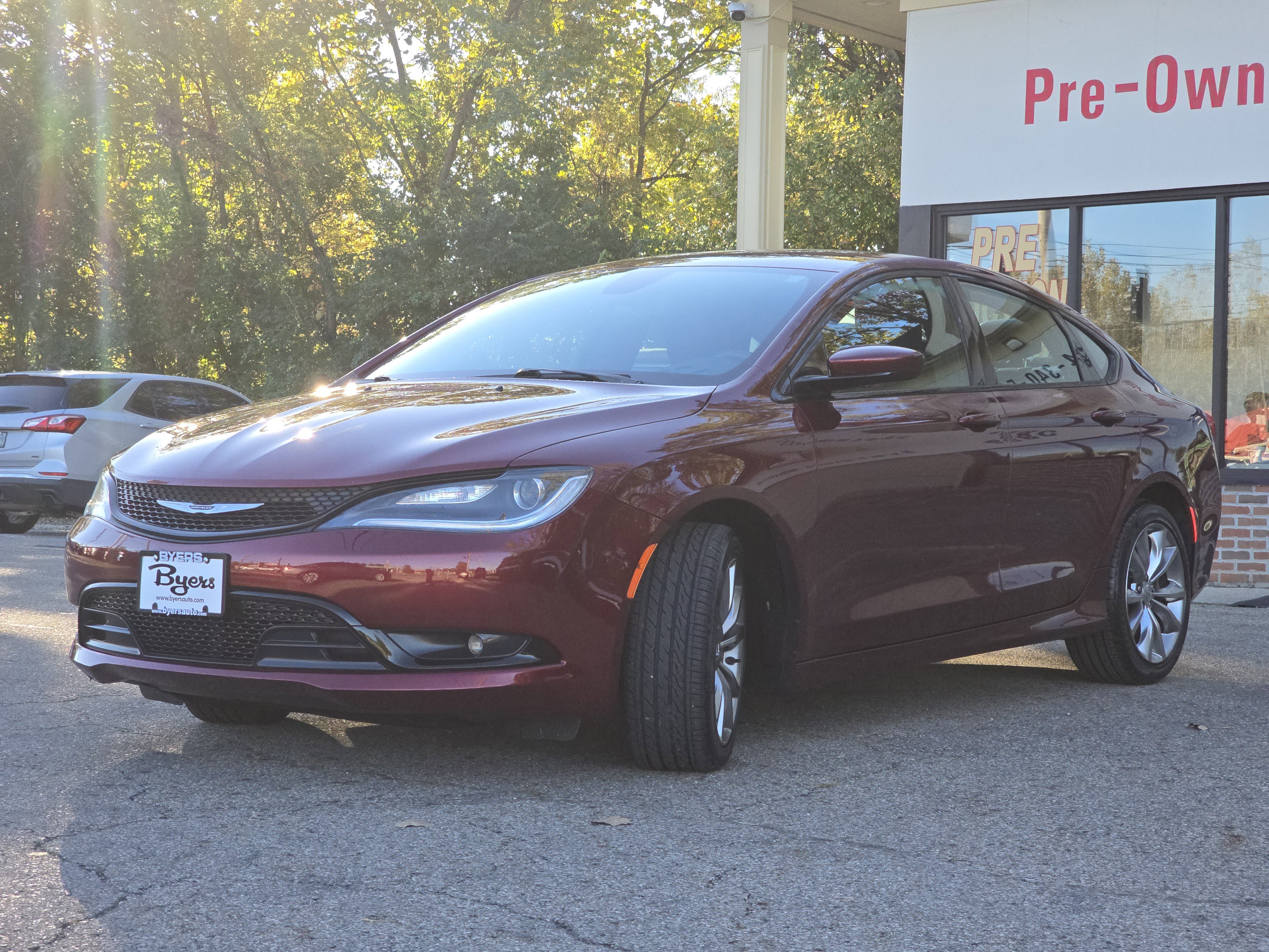 Used 2016 Chrysler 200 S image 3