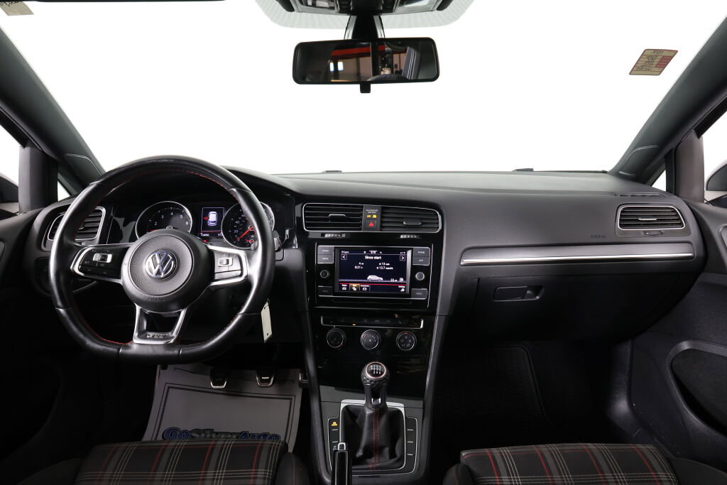 Used 2020 Volkswagen GTI S image 27