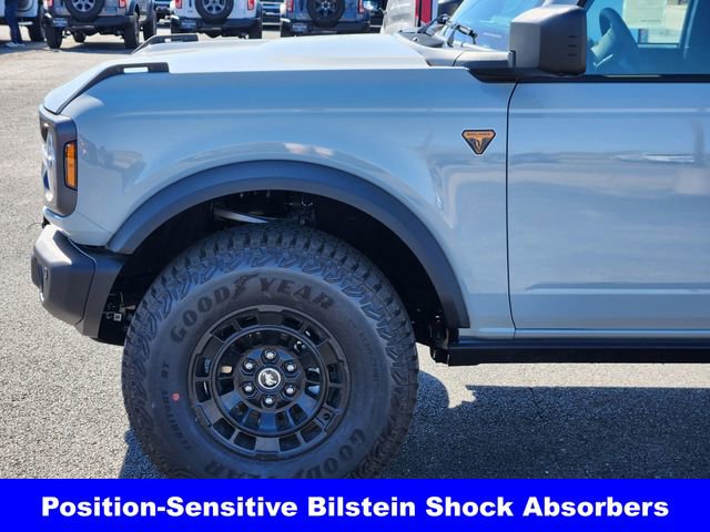 New 2026 Ford Bronco Badlands image 9
