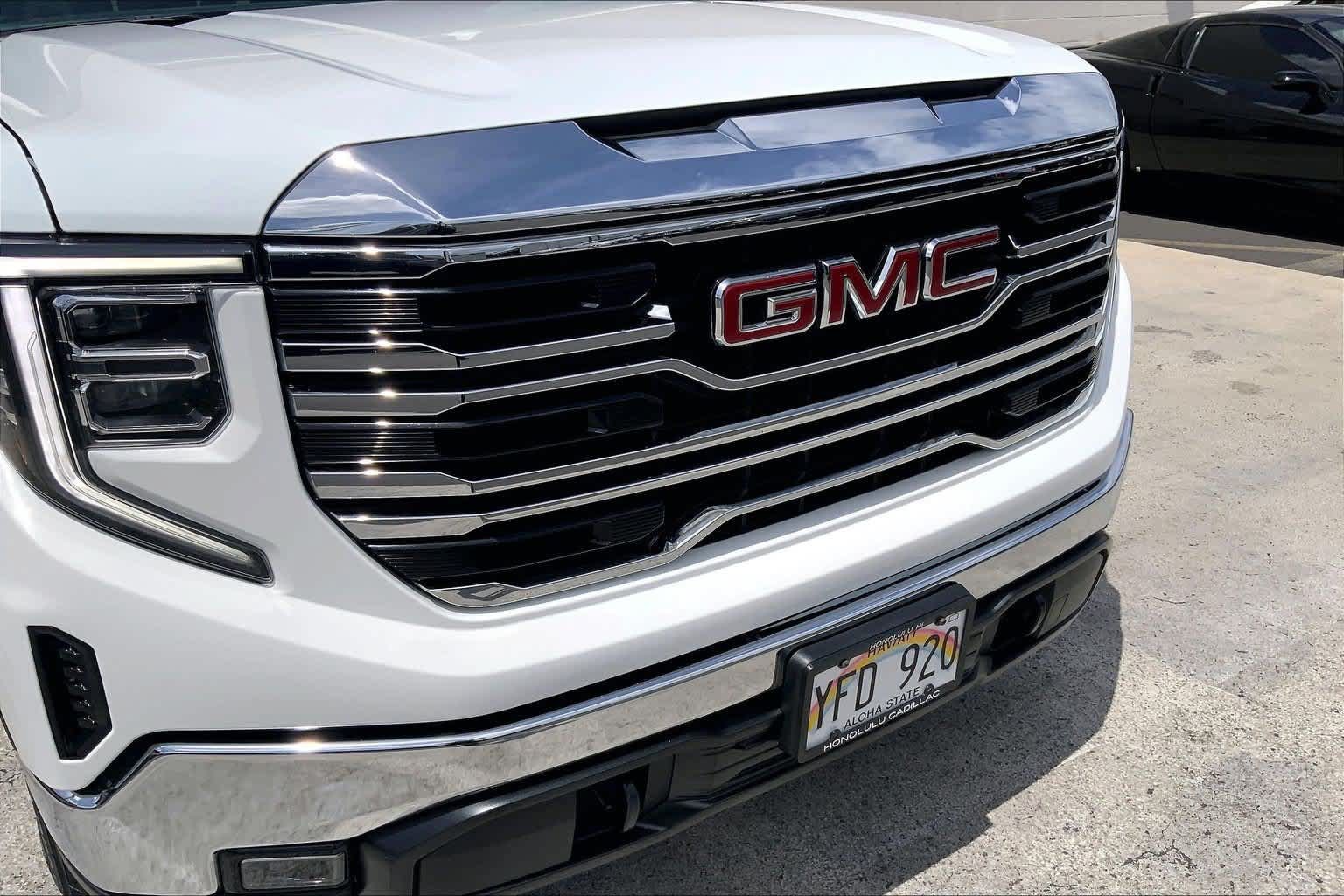 Used 2024 GMC Sierra 1500 SLT AWD/4WD image 33