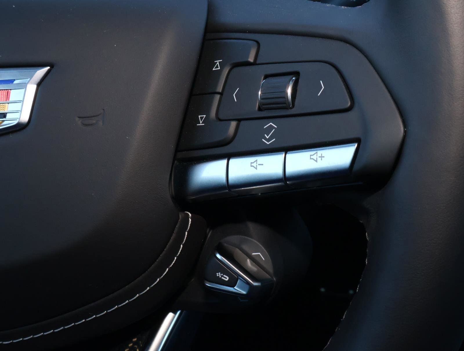 Used 2025 Cadillac CT4 V Blackwing w/ Carbon Fiber 1 Package image 24