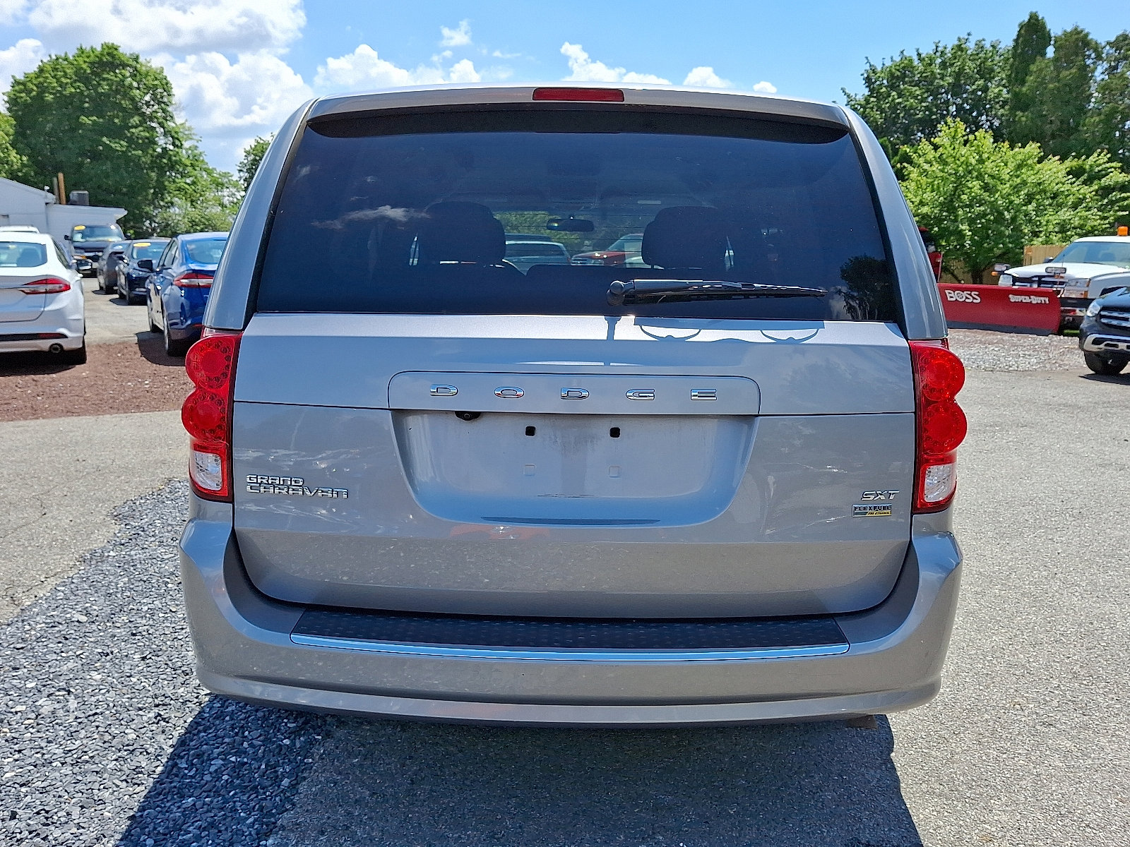 Used 2016 Dodge Grand Caravan SXT image 6