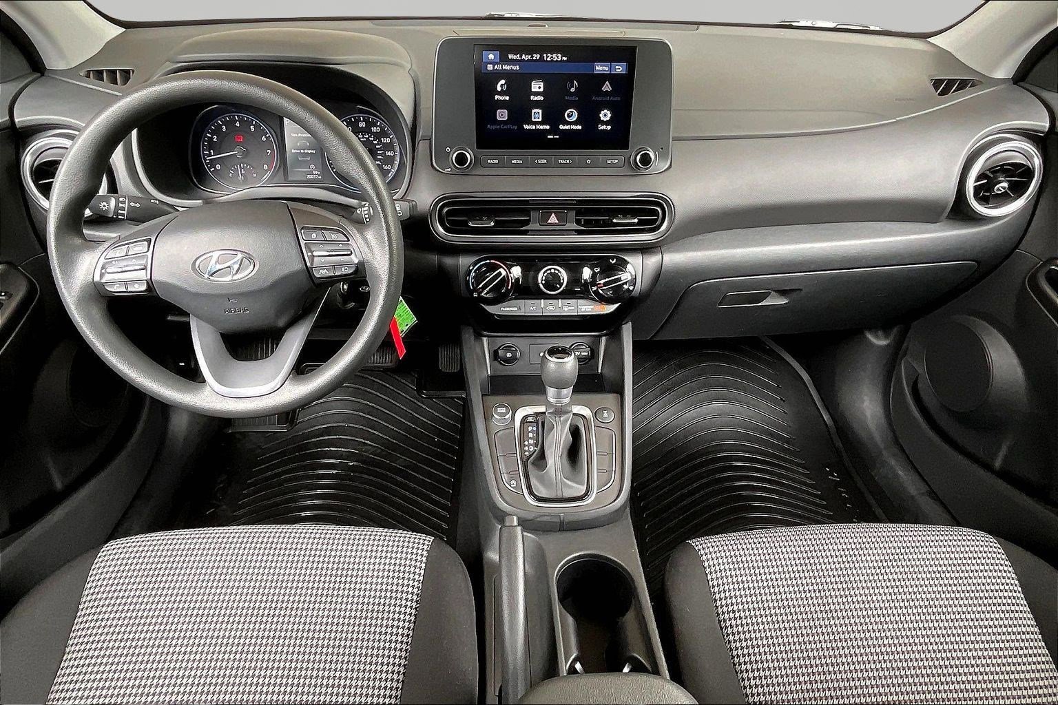 Used 2023 Hyundai Kona SE w/ Cargo Package AWD/4WD image 7