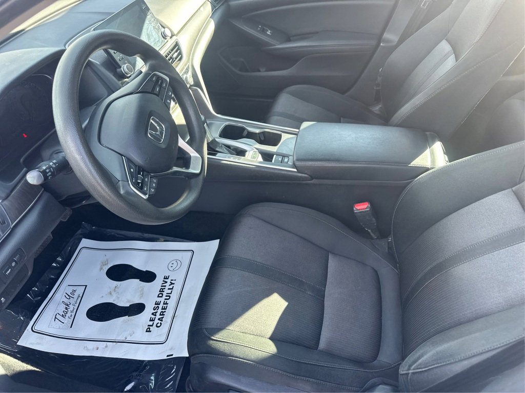 Used 2018 Honda Accord EX image 11