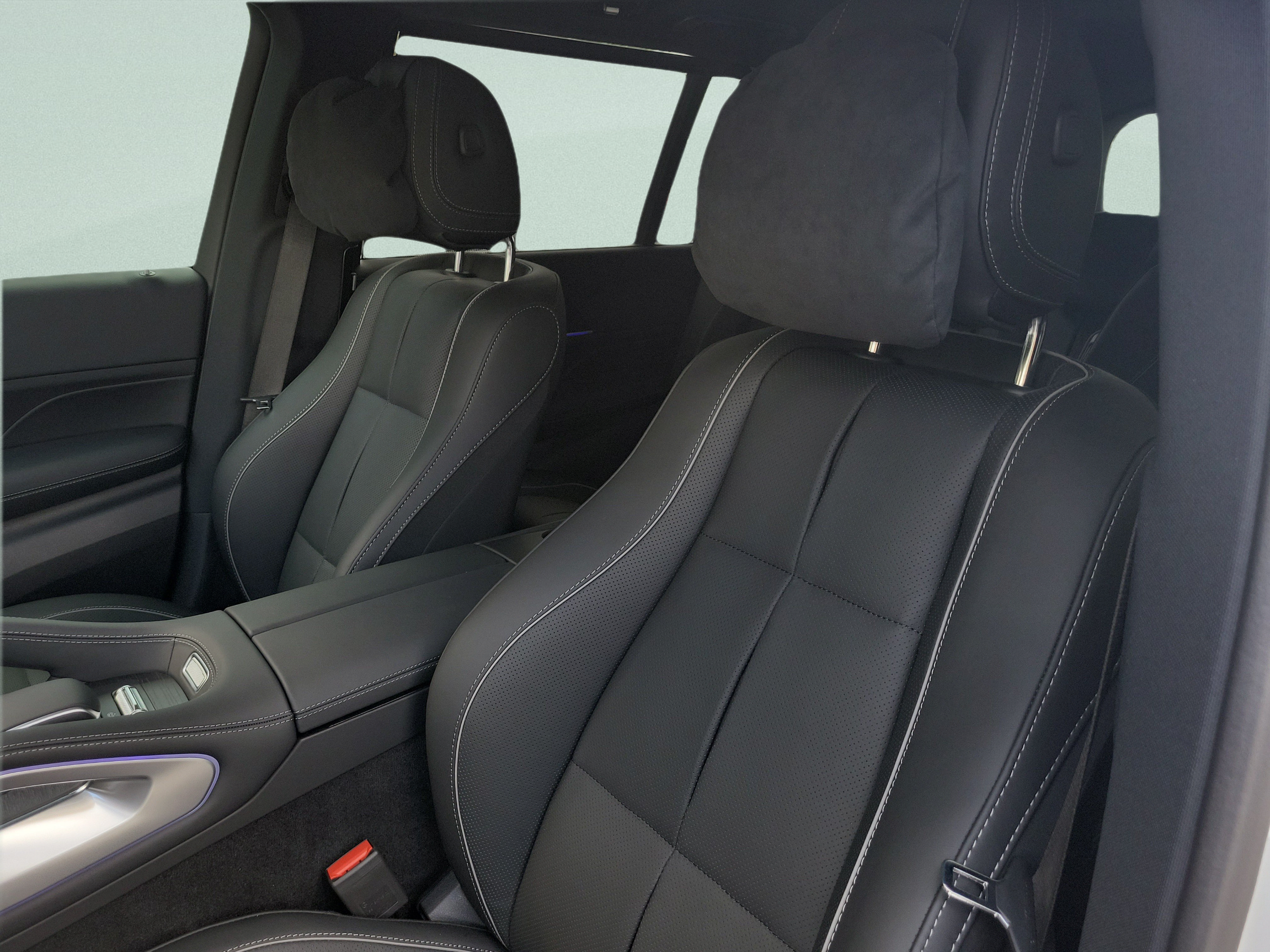 New 2026 Mercedes-Benz GLS 580 4MATIC image 19
