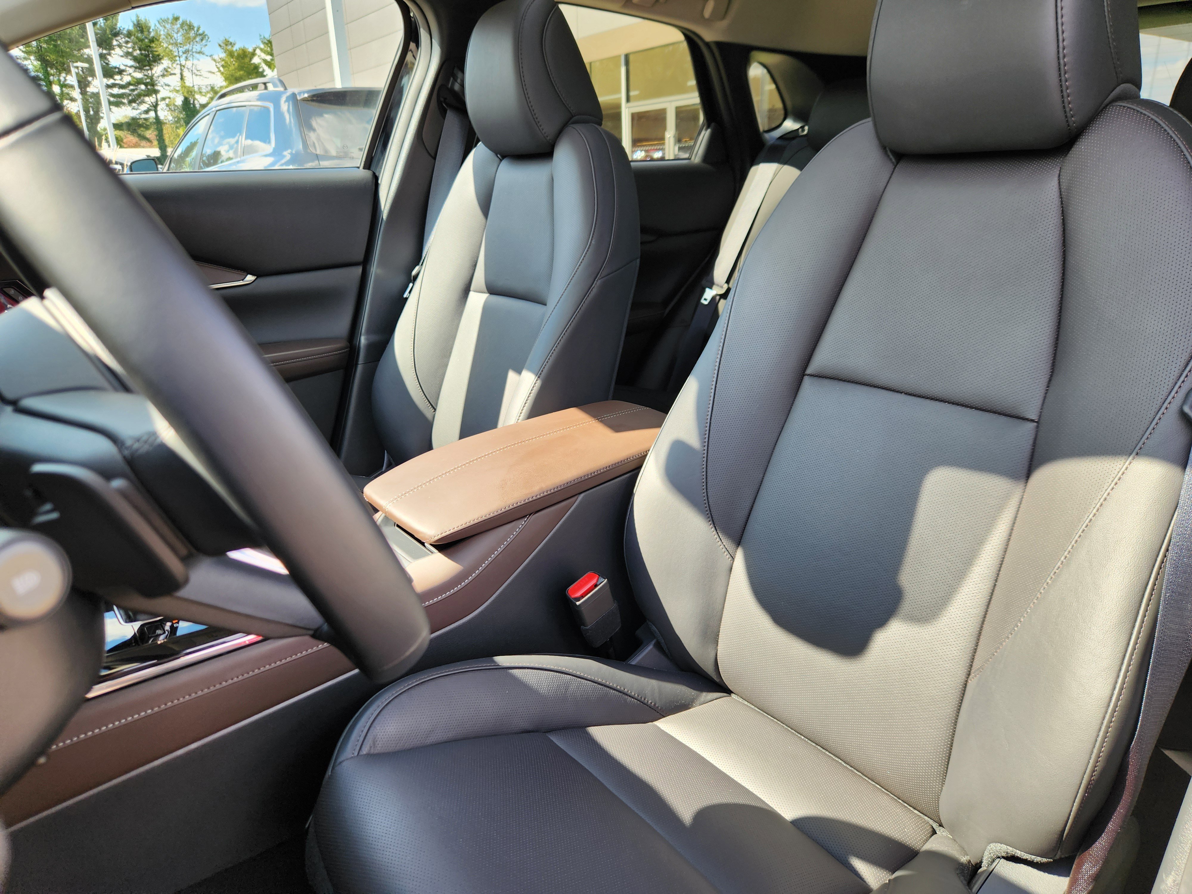 Certified 2025 MAZDA CX-30 AWD 2.5 S w/ Premium Package image 7