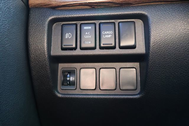 Used 2016 Nissan Titan SL image 17