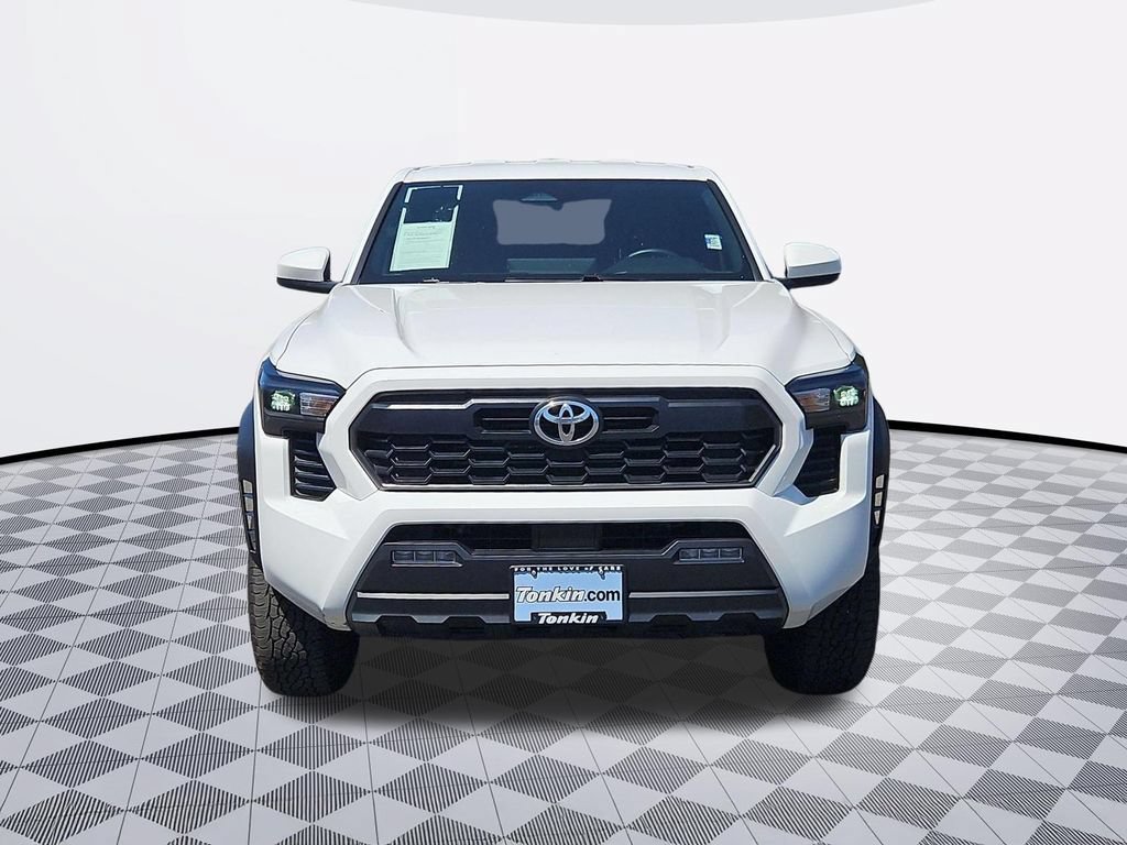 Used 2024 Toyota Tacoma TRD Off-Road AWD/4WD image 9