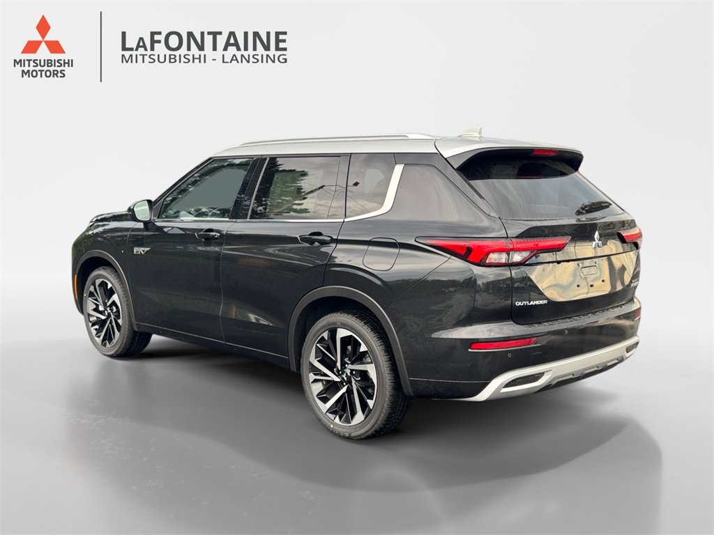 New 2025 Mitsubishi Outlander SEL image 5