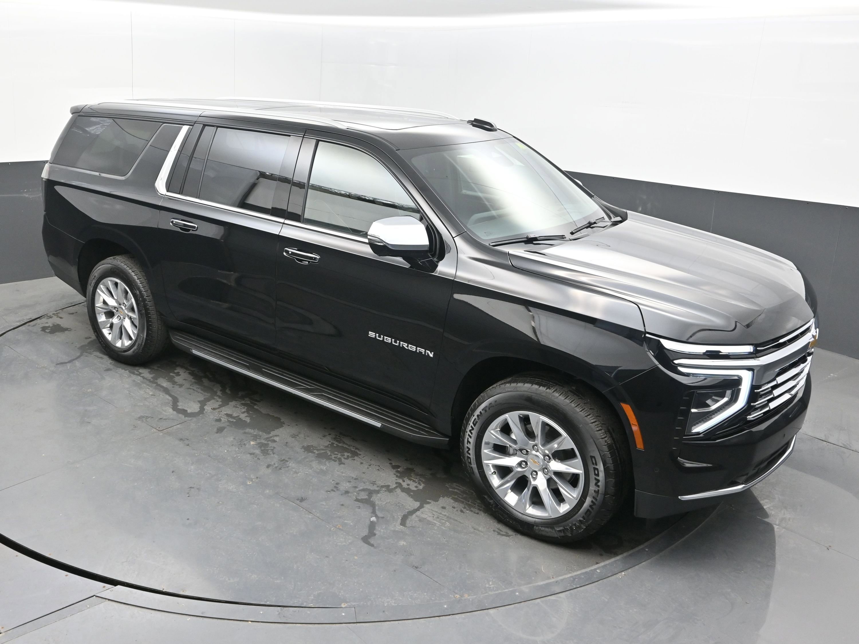 New 2026 Chevrolet Suburban Premier w/ Sun And Tow Package AWD/4WD image 31