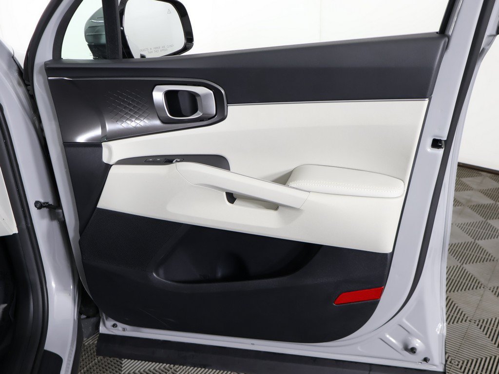 Certified 2026 Kia Sorento S FWD image 23