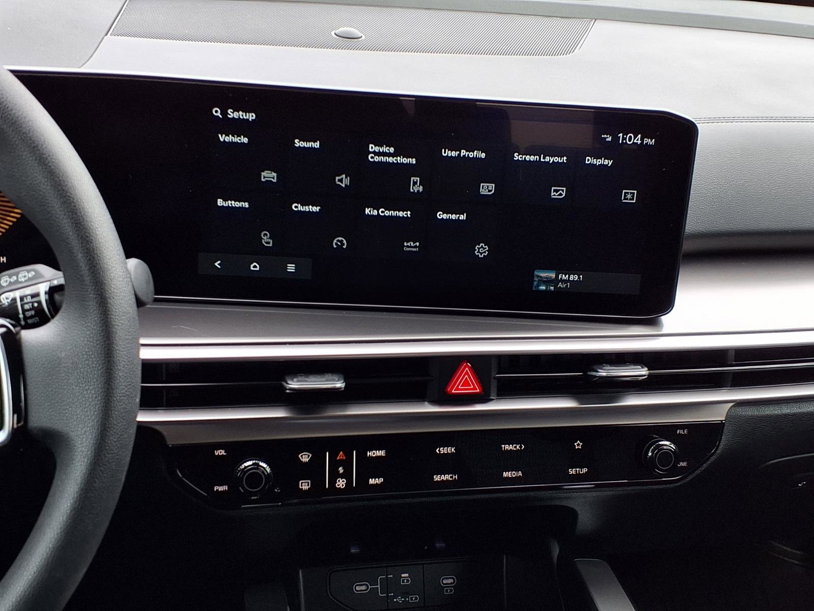 Used 2025 Kia Sorento LX image 16