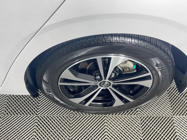 Used 2023 Nissan Sentra SV FWD image 32