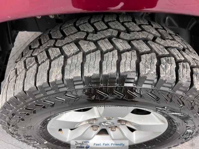 Used 2021 RAM 1500 Classic SLT image 18