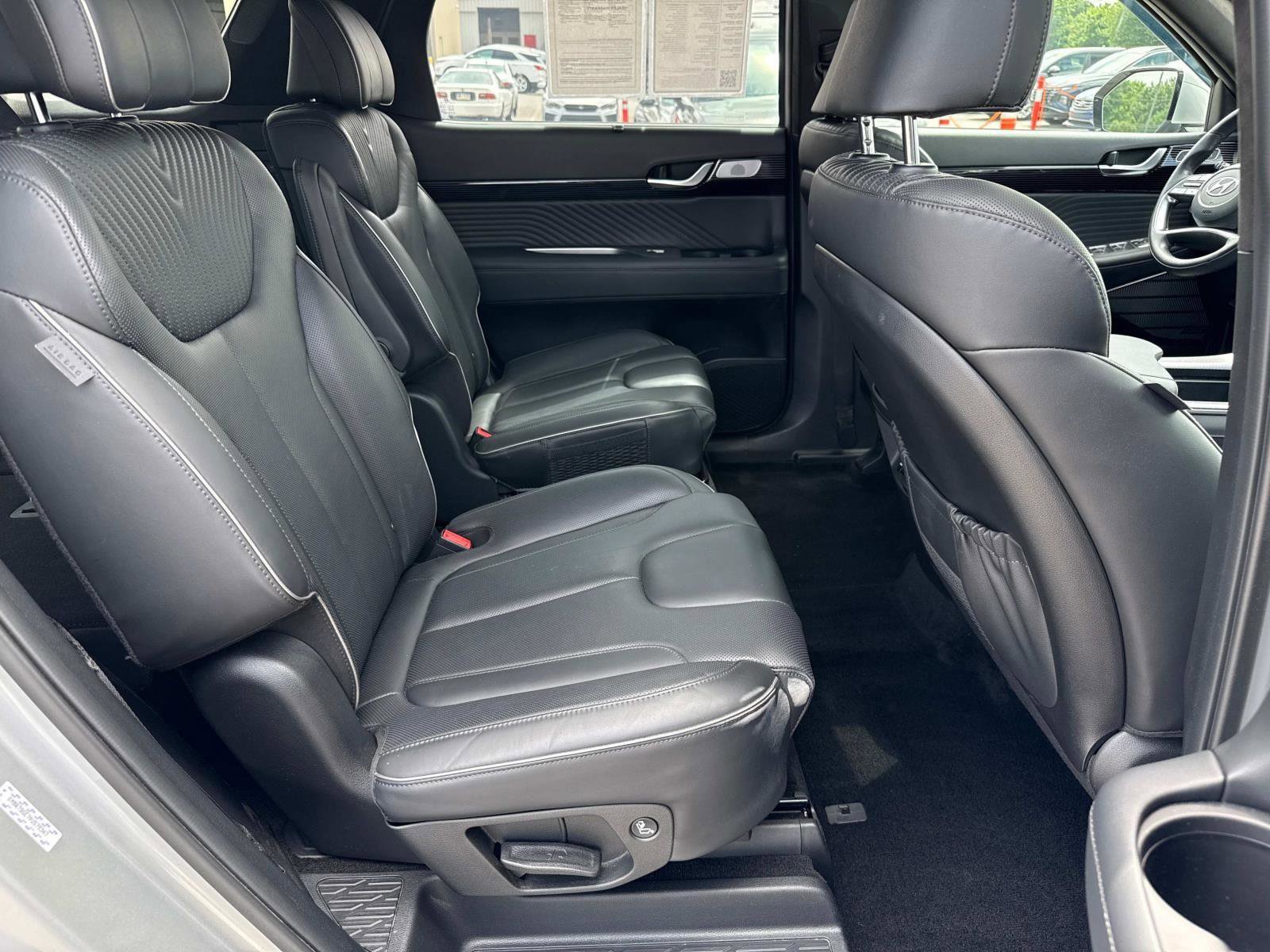 Used 2023 Hyundai Palisade Calligraphy image 20