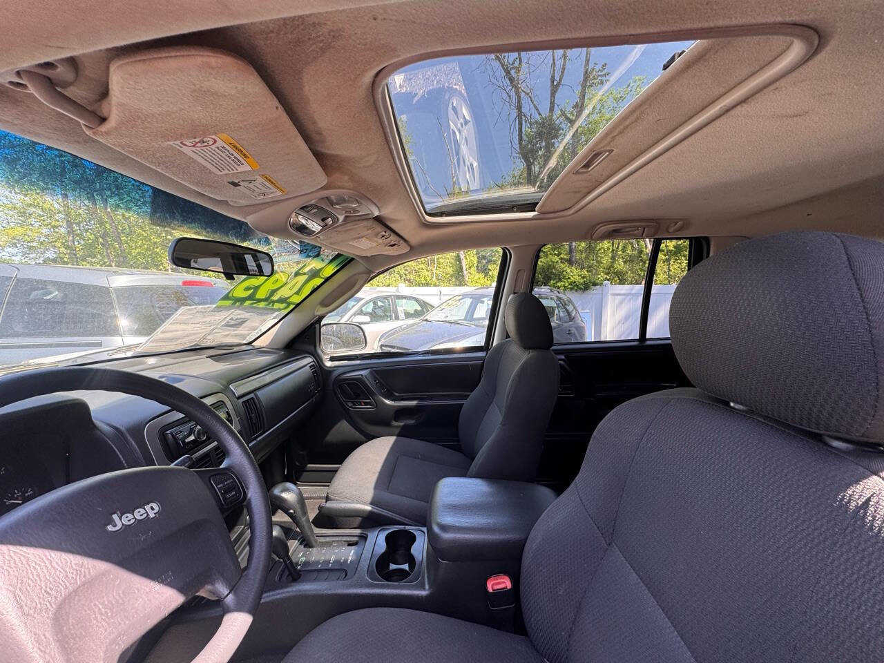 Used 2004 Jeep Grand Cherokee Laredo w/ Convenience Group image 9