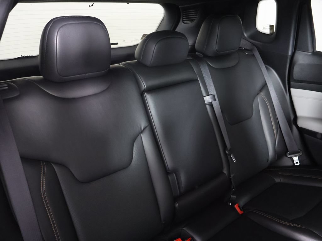Used 2023 Jeep Compass Limited AWD/4WD image 33