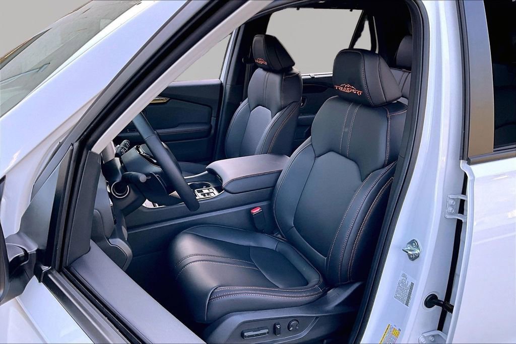 Certified 2025 Honda Pilot TrailSport image 15