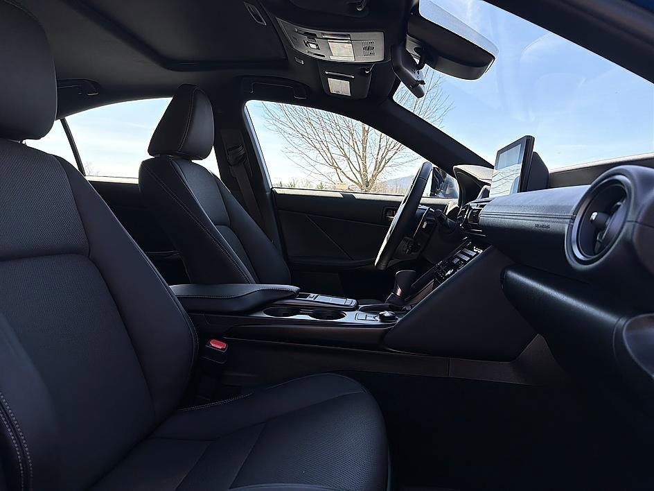 Used 2025 Lexus IS 350 F Sport image 20