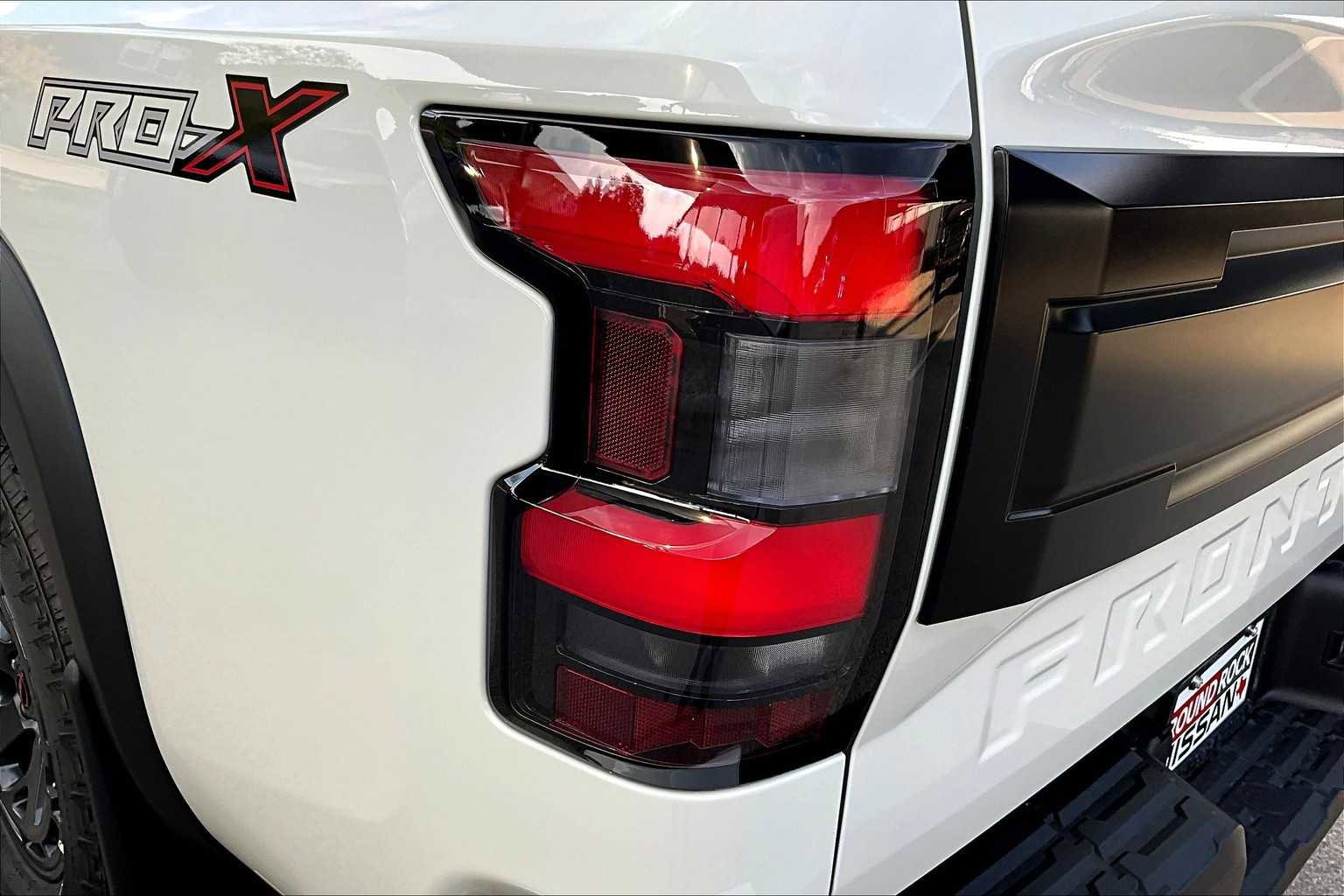 New 2026 Nissan Frontier Pro-X w/ Pro-X Convenience Package image 12