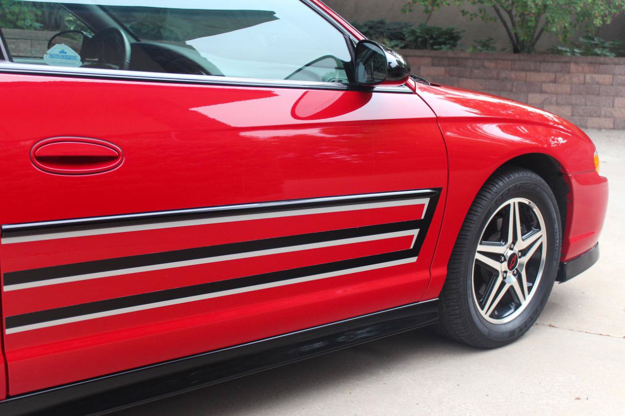 Used 2004 Chevrolet Monte Carlo SS w/ Dale Earnhardt Jr. Package FWD image 23