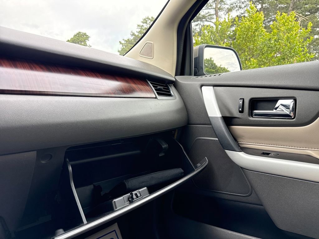 Used 2013 Ford Edge Limited FWD image 35