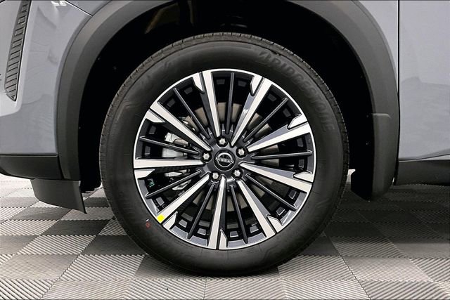 New 2026 Nissan Pathfinder Platinum AWD/4WD image 12