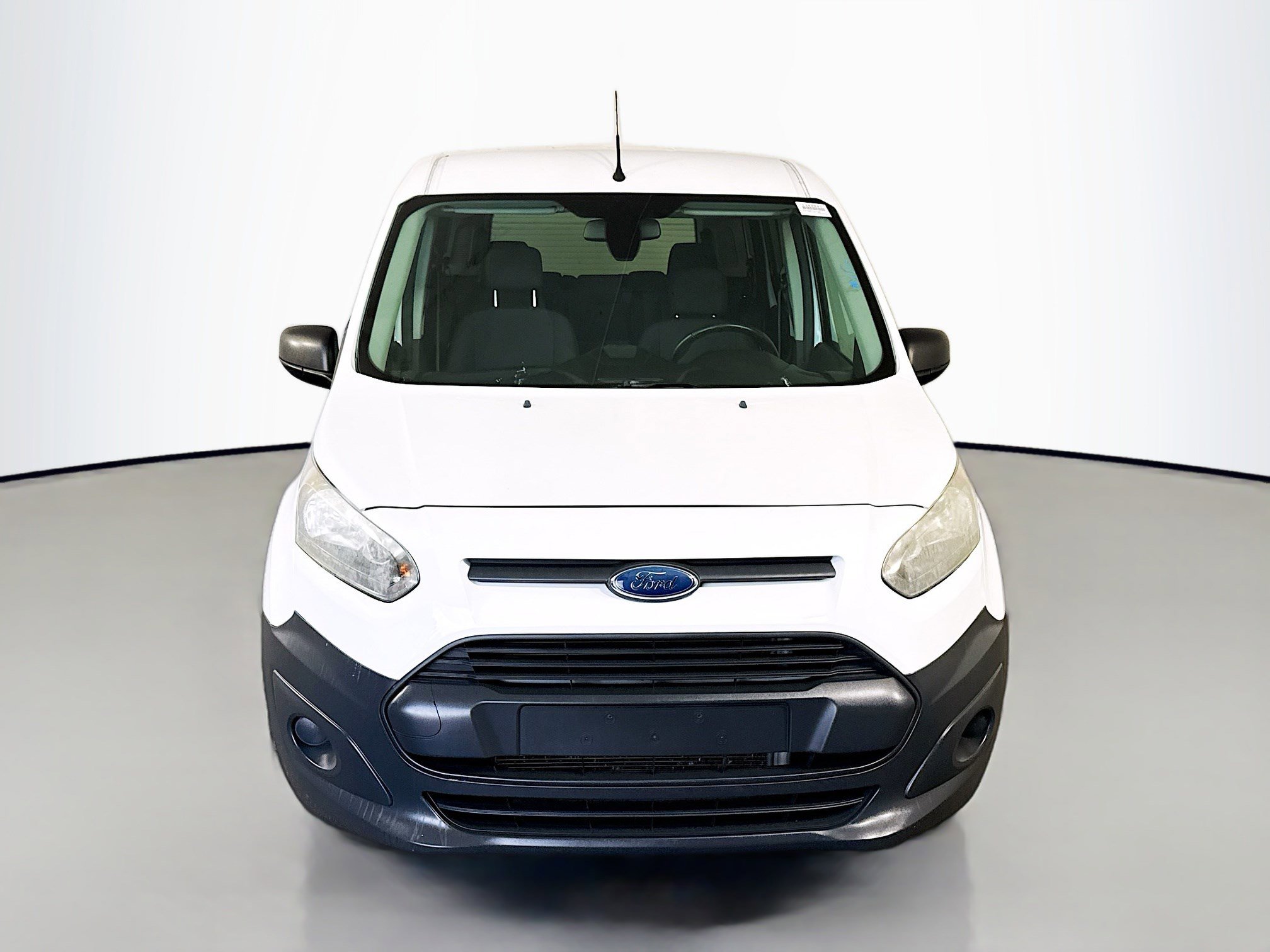Used 2018 Ford Transit Connect XL image 2