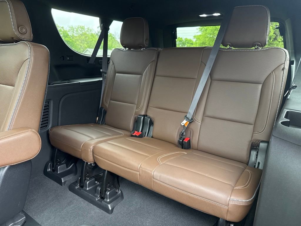 Used 2021 Chevrolet Suburban High Country image 46