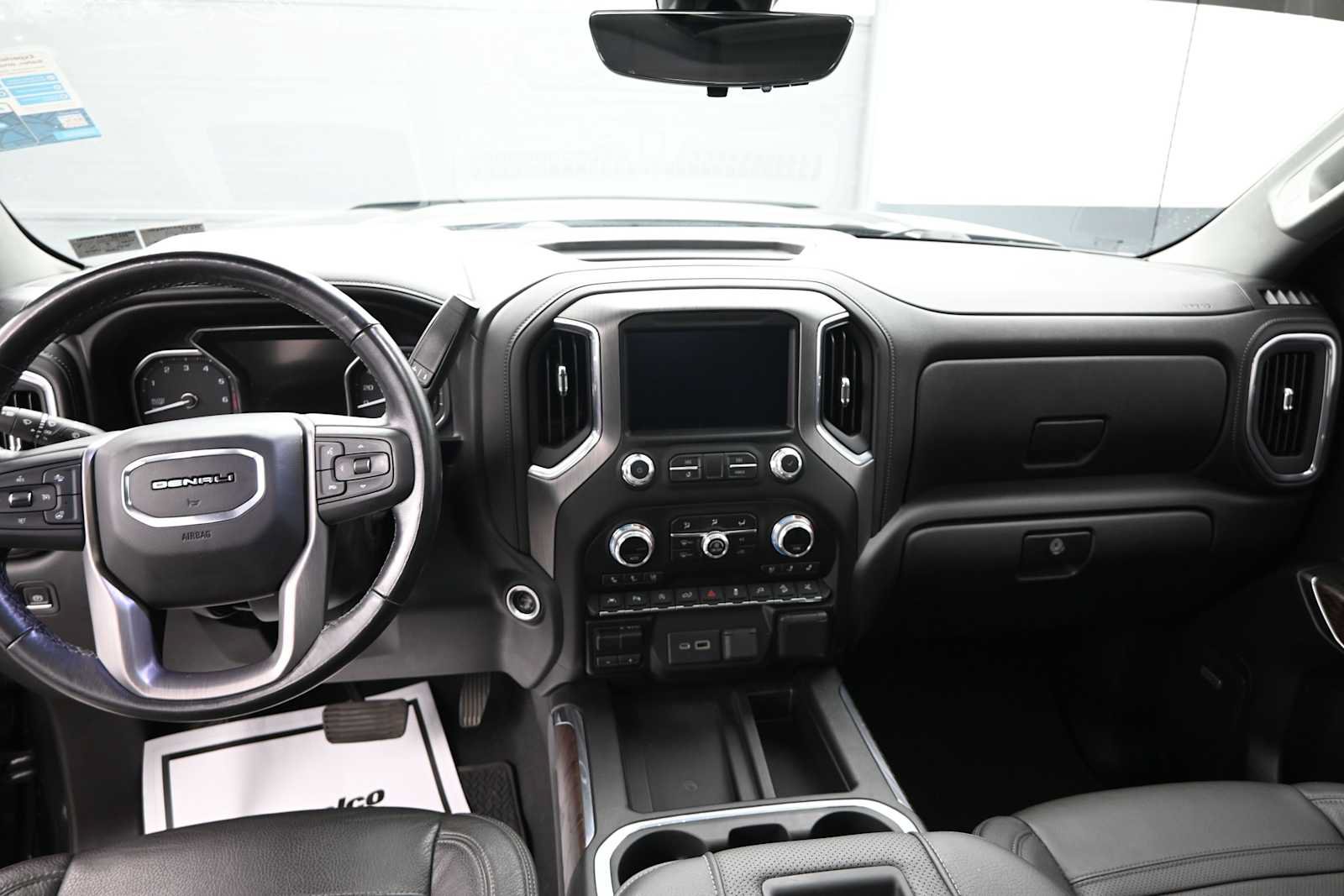 Used 2021 GMC Sierra 1500 Denali w/ Denali Ultimate Package AWD/4WD image 25