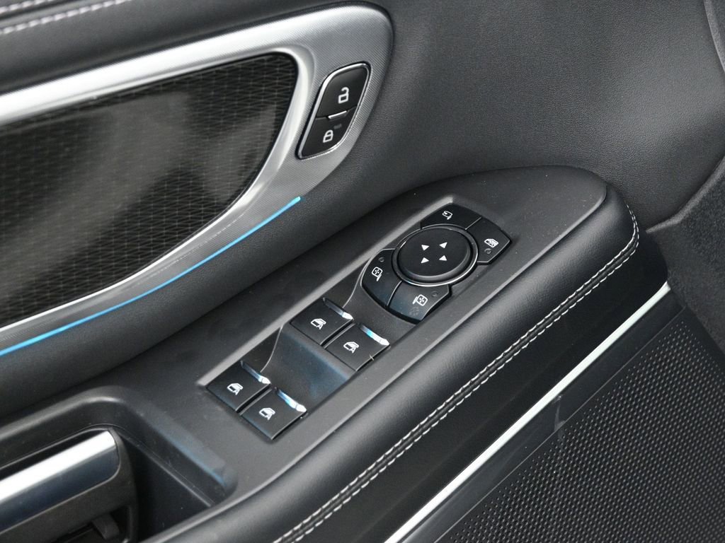 New 2025 Ford Expedition Max Platinum w/ Stealth Appearance Package image 9