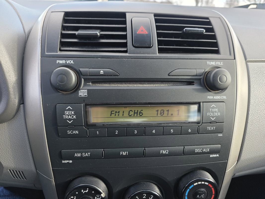 Used 2009 Toyota Corolla LE image 23