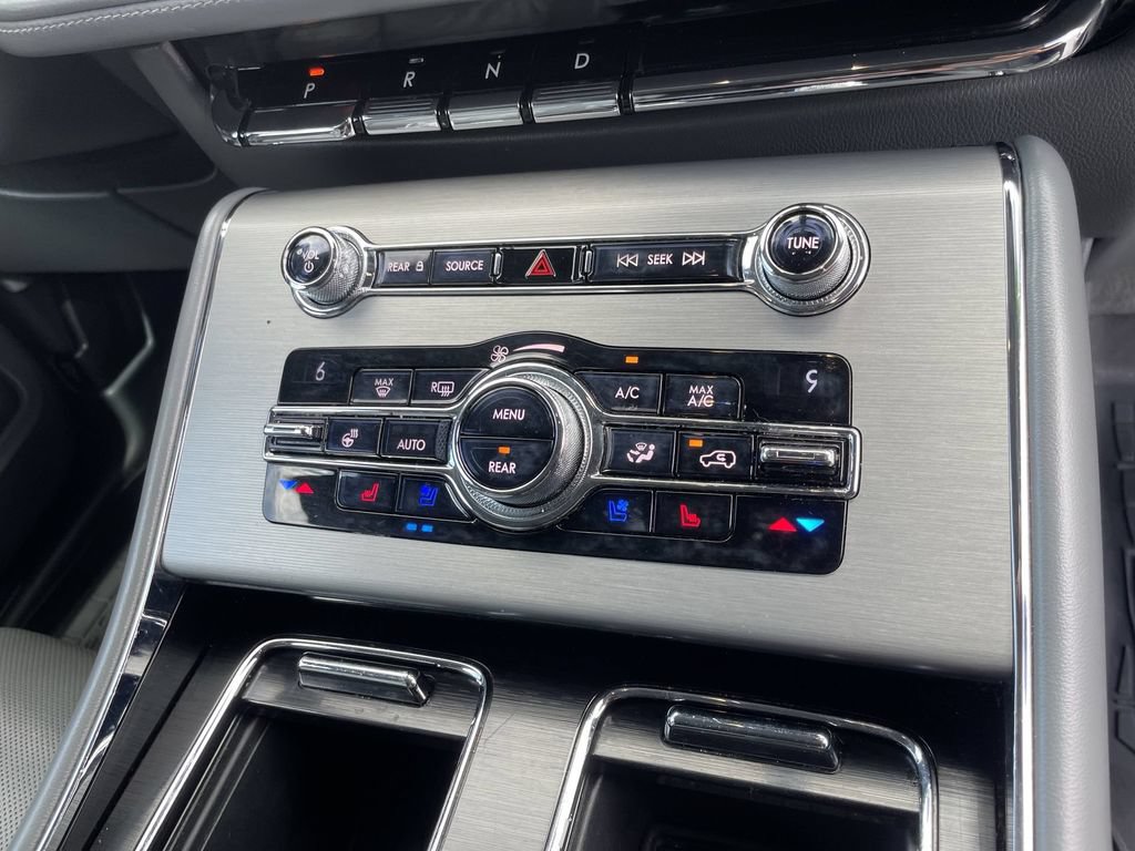 Used 2020 Lincoln Aviator Reserve w/ Equipment Group 202A AWD/4WD image 29