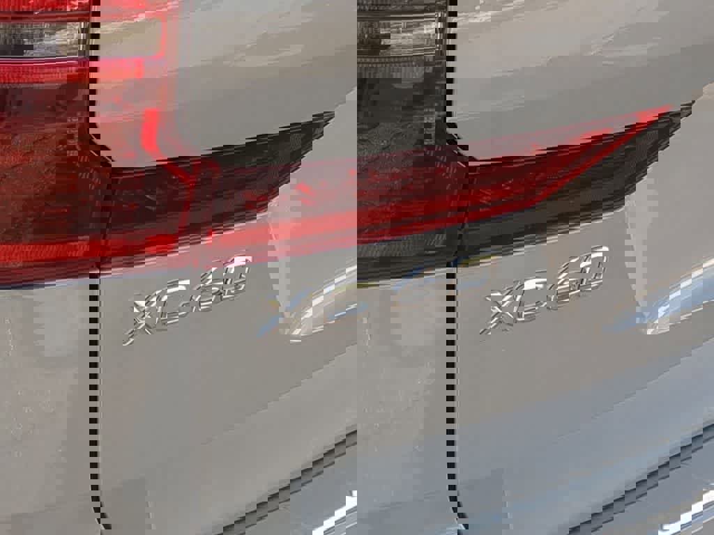 New 2026 Volvo XC60 B5 Ultra w/ Protection Package Premier image 12