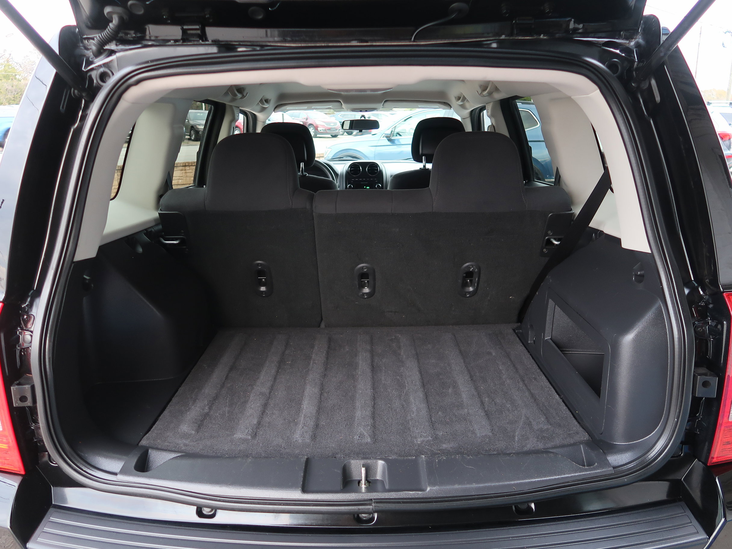 Used 2015 Jeep Patriot Sport w/ Power Value Group image 32