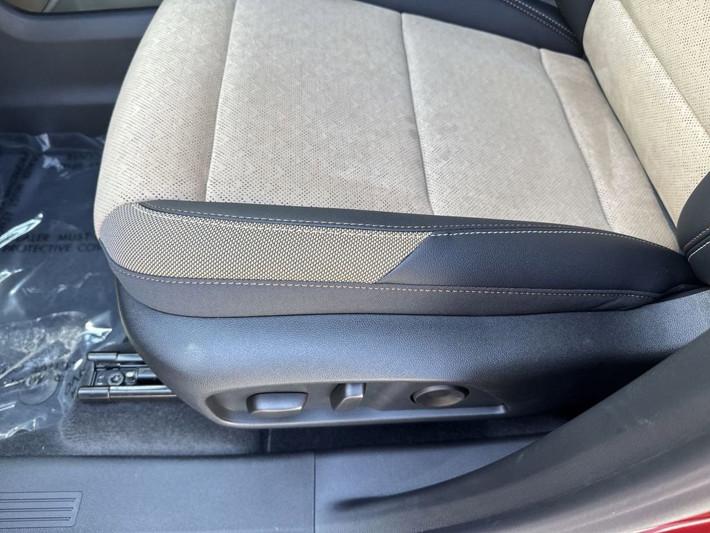 New 2026 Chevrolet Equinox ACTIV w/ Convenience Package III image 14