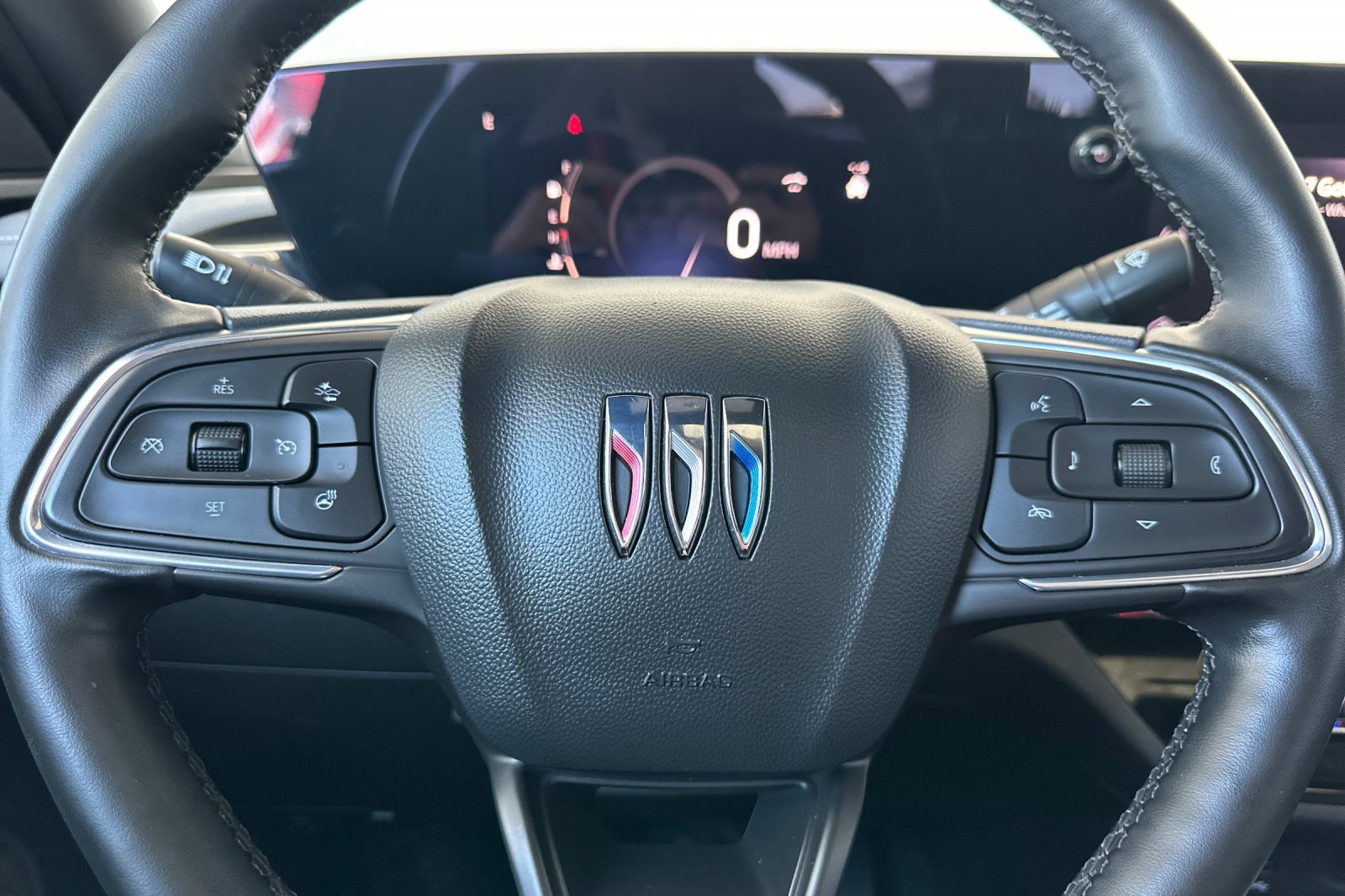 Certified 2024 Buick Envista Avenir FWD image 30