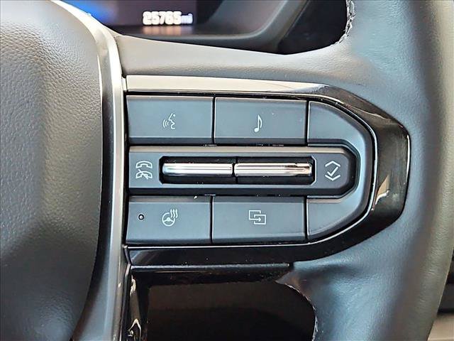 Used 2025 Chevrolet Colorado Trail Boss AWD/4WD image 23